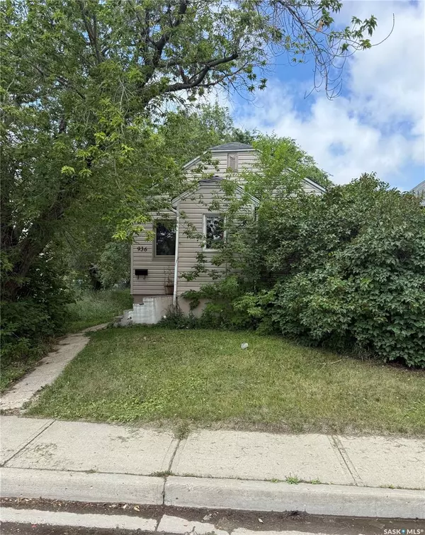 936 RAE STREET, Regina, SK S4T 2B4