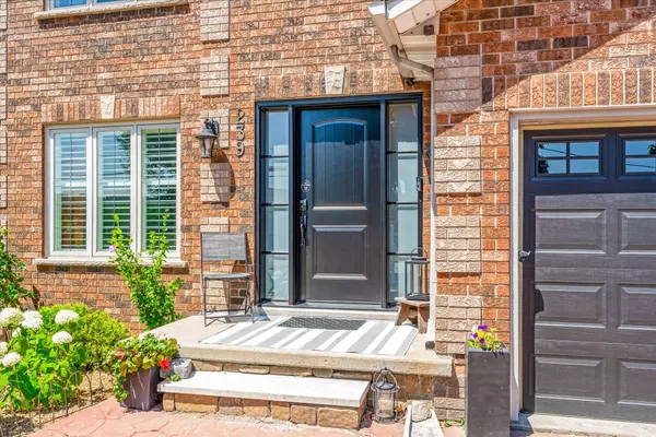 Hamilton, ON L8E 5J8,239 Fruitland RD