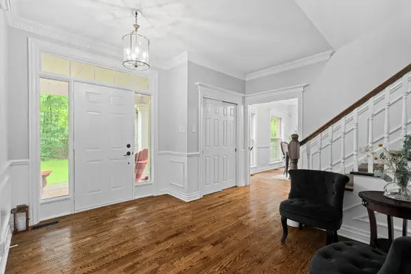 Kanata, ON K2W 1A1,27 Marchbrook CIR