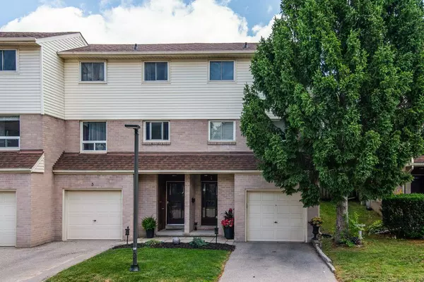 Kitchener, ON N2E 2G8,634 Strasburg RD #3