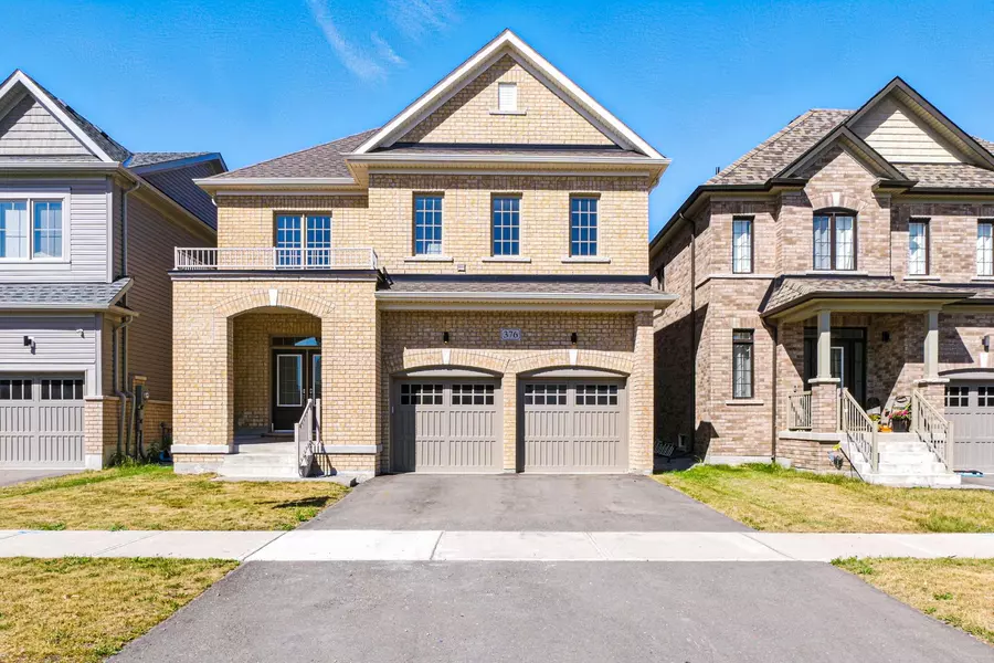 376 Danny Wheeler BLVD, Georgina, ON L4P 0K2