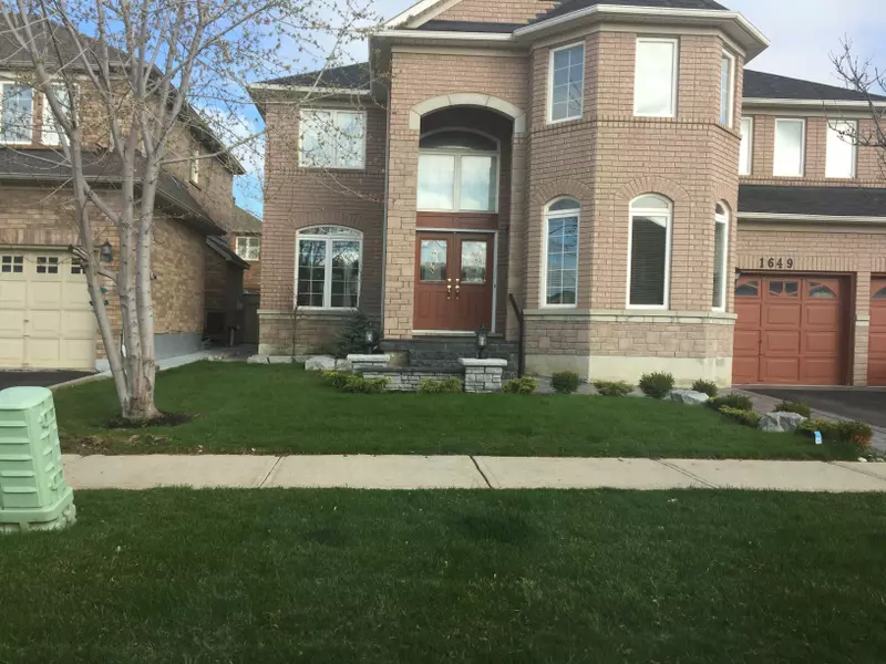 1649 Westbridge WAY, Mississauga, ON L5N 7S8