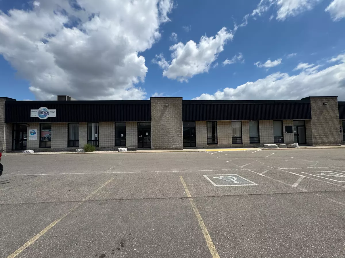 Brampton, ON L6W 3M1,80 Hale RD #8