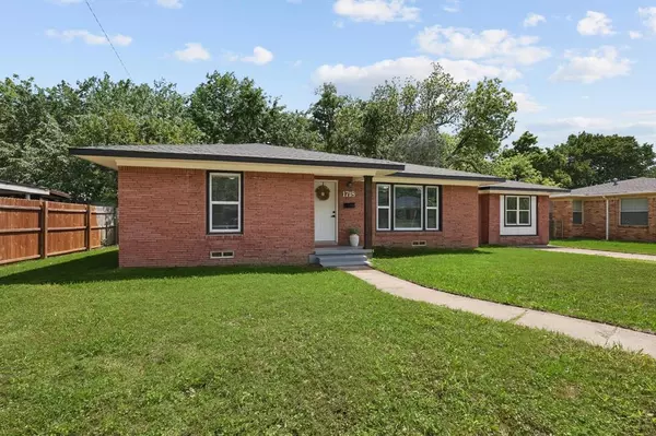 1718 Heather Road, Gainesville, TX 76240