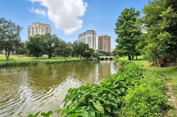 3525 Turtle Creek Boulevard #8B, Dallas, TX 75219