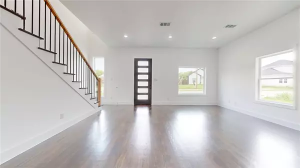Waxahachie, TX 75165,108 Frierson Street