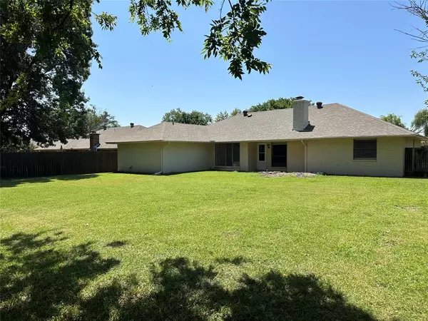 Southlake, TX 76092,302 Dove Creek Trail