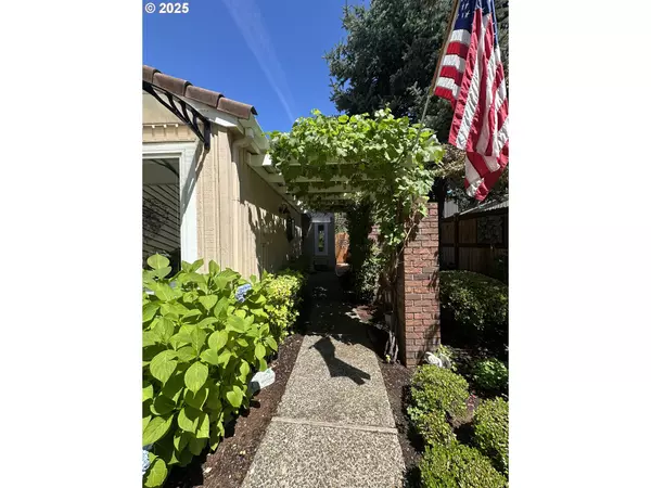 Salem, OR 97306,1144 CAYUSE CIR SE