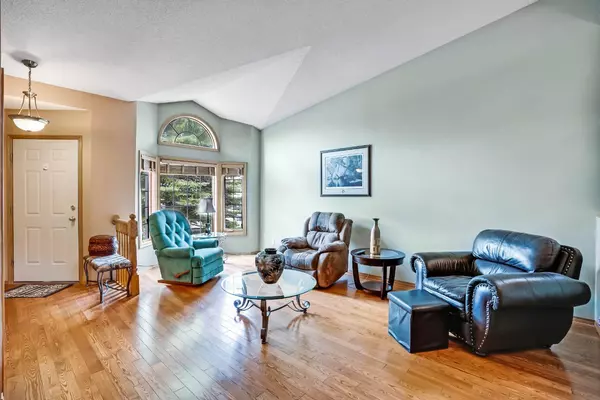 Airdrie, AB T4B 2E9,19 Everglade DR SE