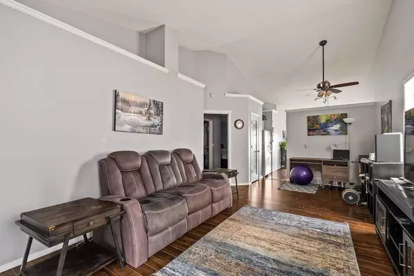 Calgary, AB T3G 4J1,96 Arbour Grove Close Northwest