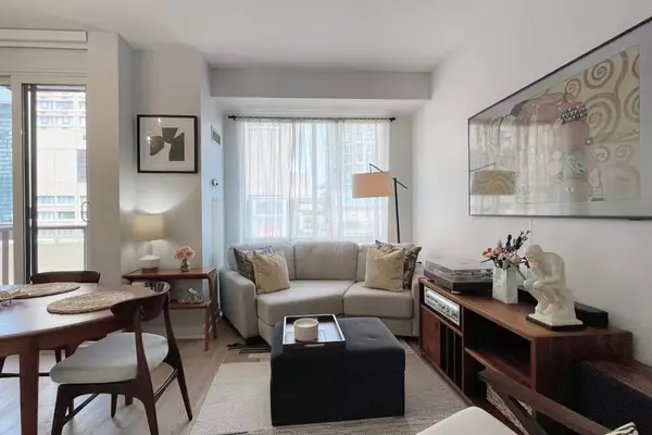 85 Bloor ST E #1402, Toronto C08, ON M4W 3Y1