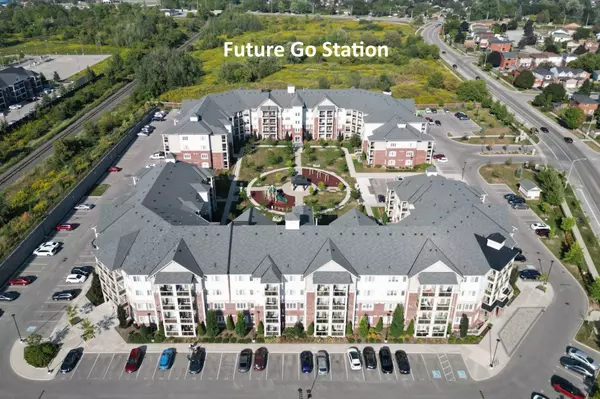 Clarington, ON L1C 0V4,80 Aspen Springs DR #123