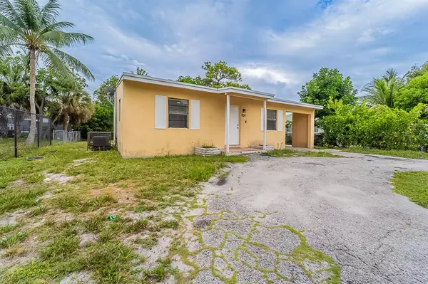 924 NW 11th Pl, Fort Lauderdale, FL 33311
