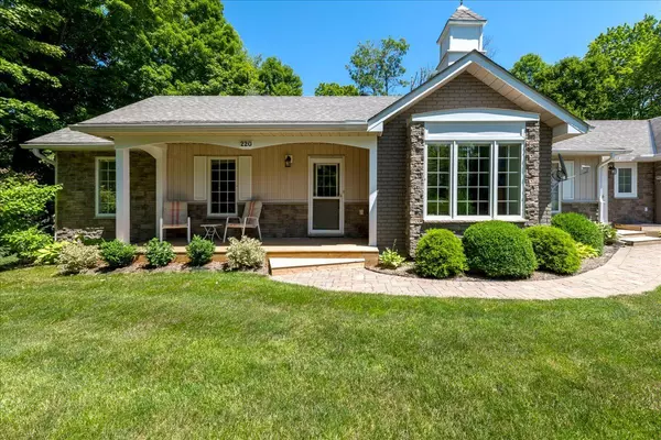 Penetanguishene, ON L9M 1Z6,220 Gilwood Park DR