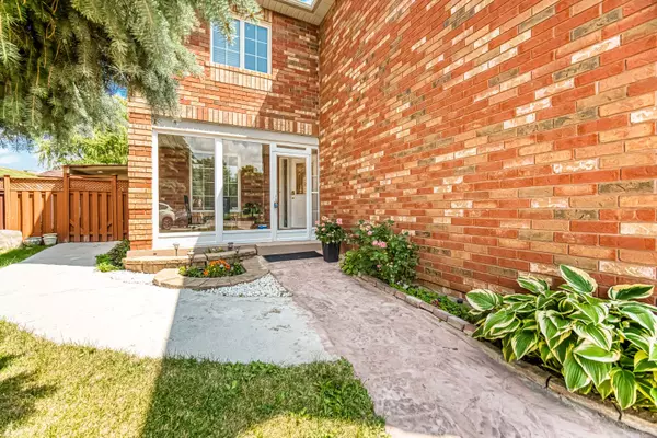Mississauga, ON L5V 2K3,5785 Sidmouth ST