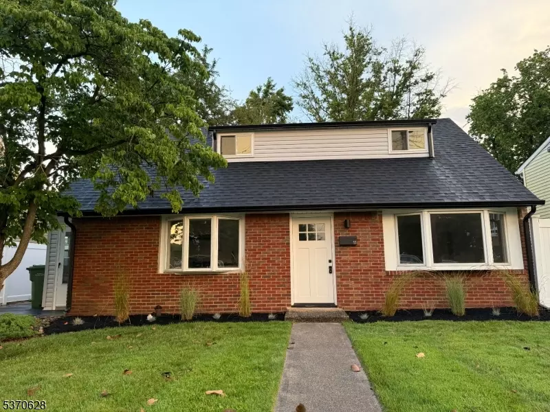 11 Hope Dr, Sayreville Boro, NJ 08872
