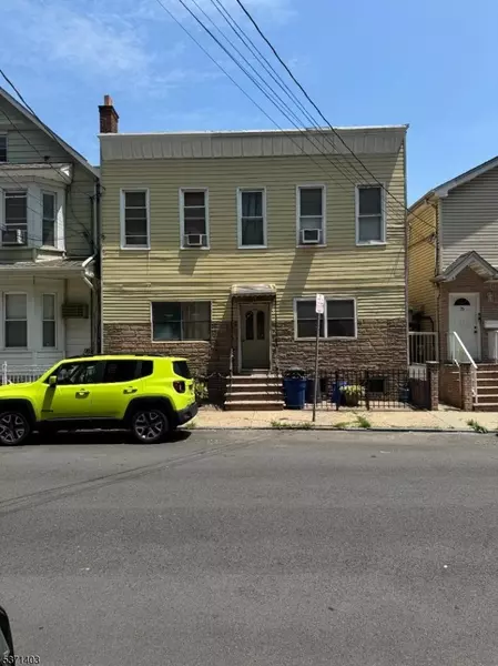 74 Christie St, Newark City, NJ 07105