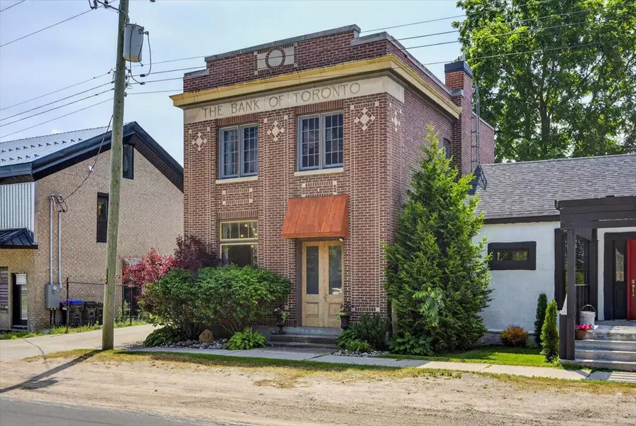 5283 County Road 9 RD, Clearview, ON L0M 1N0