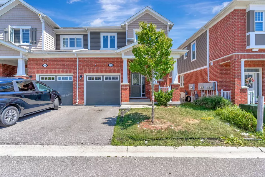 254 Waterbrook LN, Kitchener, ON N2P 0H7