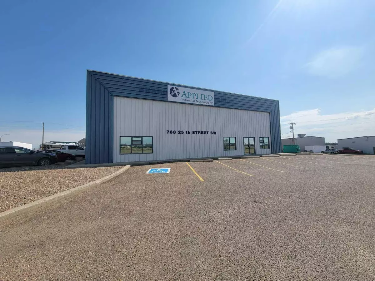 Medicine Hat, AB T1A 8R9,768 25 ST SW