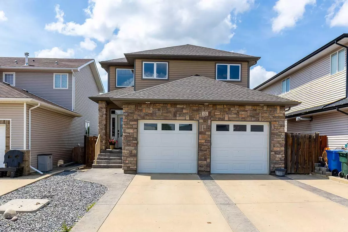 Medicine Hat, AB T1B 0C5,151 Vista Close SE