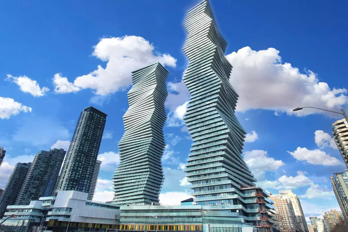 Mississauga, ON L5B 0M4,3883 Quartz RD #905