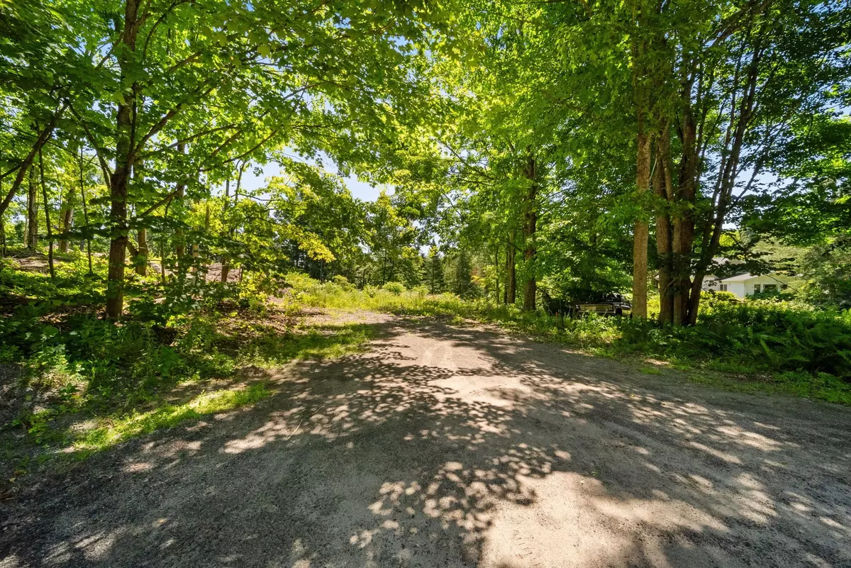 Gravenhurst, ON P1P 1R2,255 Pearl DR