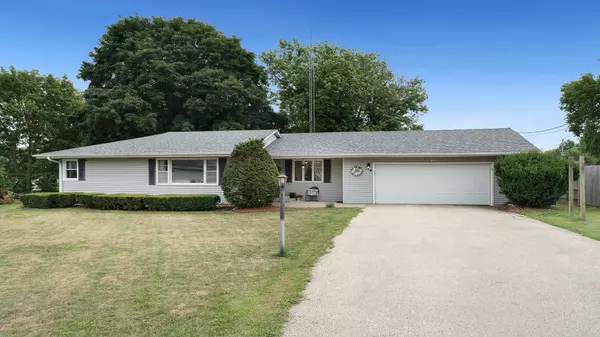 411 Williams Drive, Oregon, IL 61061