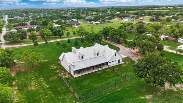 Justin, TX 76247,408 Creek Hill Way