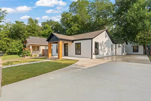 3009 Avenue H, Fort Worth, TX 76105