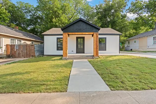 Fort Worth, TX 76105,3009 Avenue H