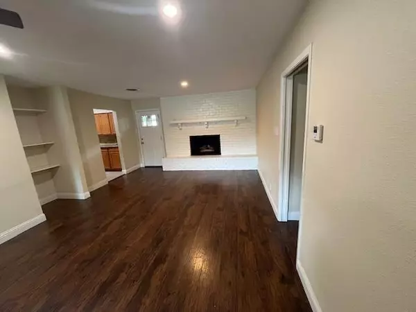 Bedford, TX 76022,188 Oakhurst Drive