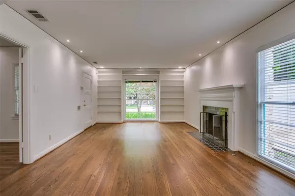 Dallas, TX 75208,2023 Marydale Drive