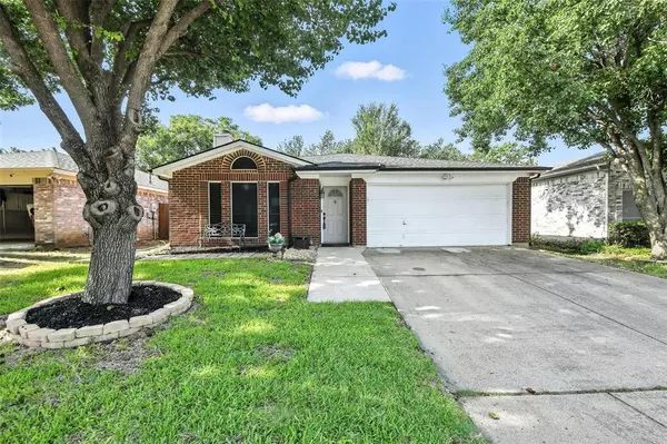 3744 Waxwing Circle S, Fort Worth, TX 76137