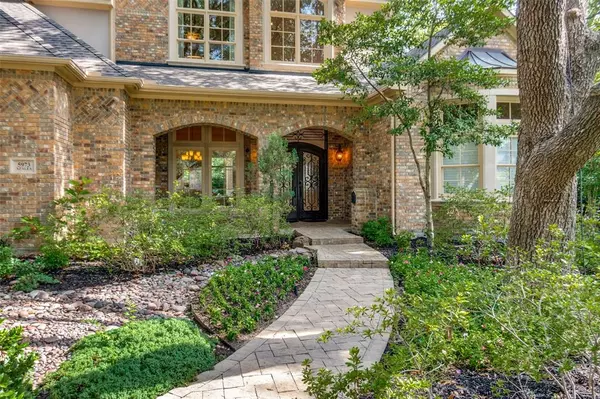Dallas, TX 75230,5973 Azalea Lane