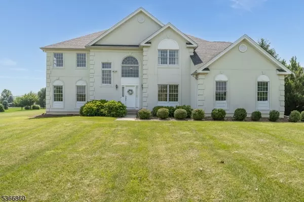 304 Bradford Lane, Greenwich Twp., NJ 08804