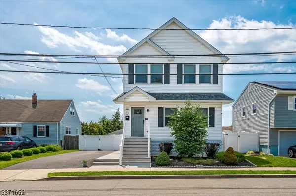 97 Boehmhurst Ave, Sayreville Boro, NJ 08872
