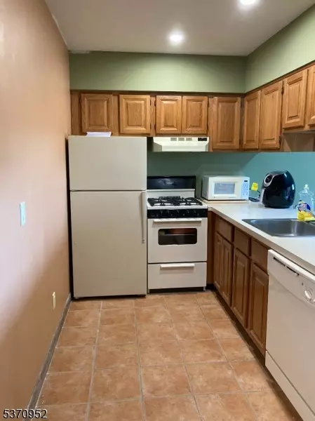 6 Brandywine Ct #4, Vernon Twp., NJ 07462