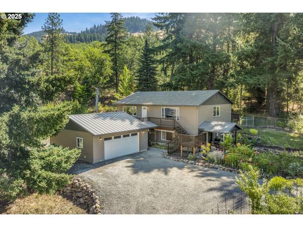 3285 FIR MOUNTAIN RD, Hood River, OR 97031