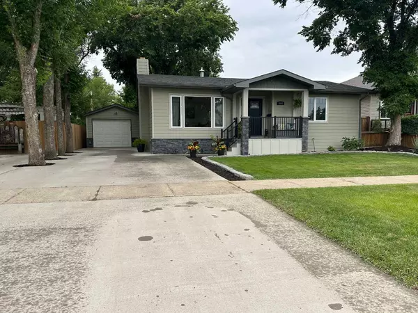 5608 52 ST, Taber, AB T1G1L6