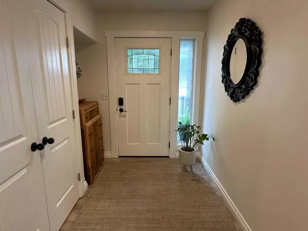 Taber, AB T1G1L6,5608 52 ST