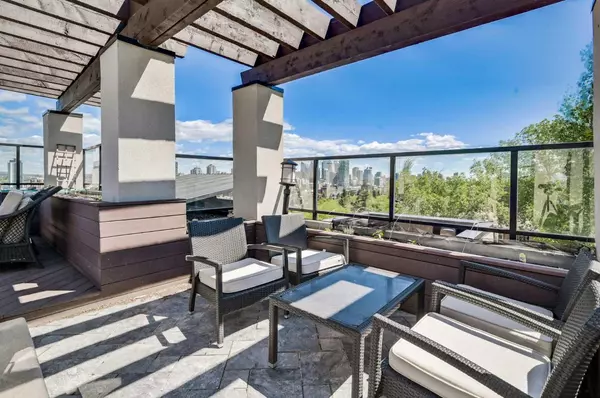 2307 14 ST SW #108, Calgary, AB T2T3T5
