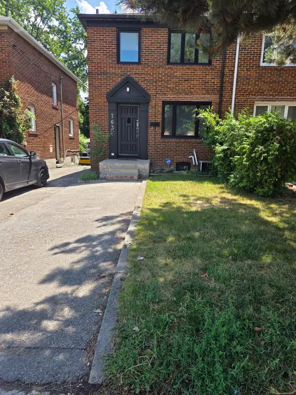 763 Eglinton AVE E, Toronto C11, ON M4G 2K8
