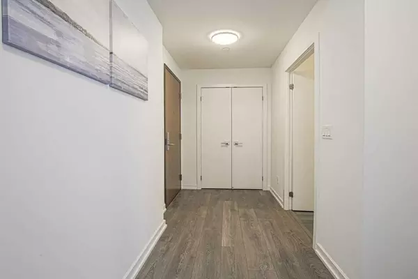 Toronto C15, ON M2J 1M6,56 Forest Manor RD #2104