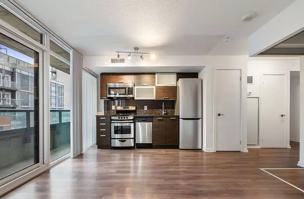 Toronto C01, ON M6J 3G2,36 Lisgar ST E #701