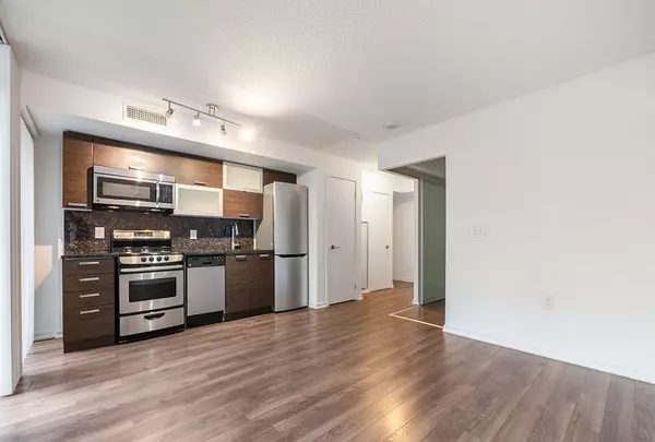 Toronto C01, ON M6J 3G2,36 Lisgar ST E #701