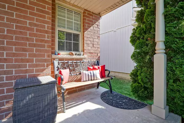 Whitby, ON L1M 2C3,33 Wessex DR