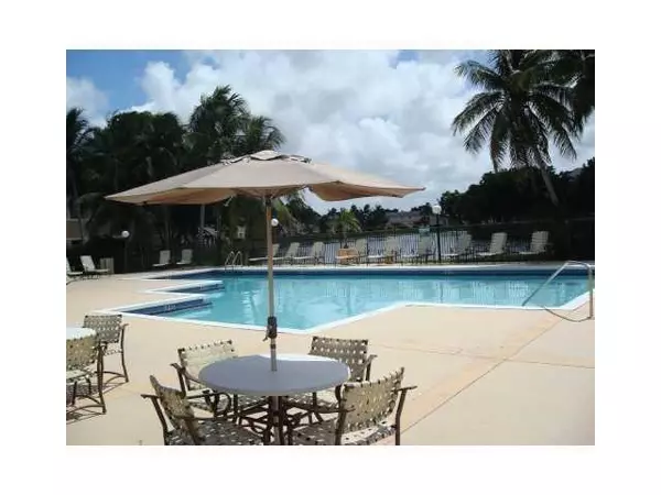 Pembroke Pines, FL 33025,Address not disclosed