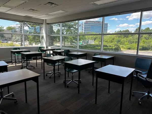 Mississauga, ON L5N 2X7,2345 Argentia RD #107