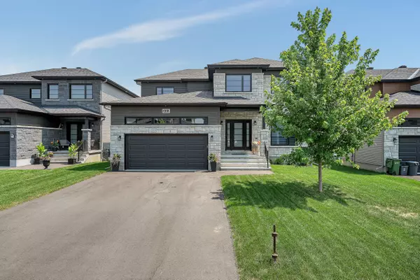332 Moonlight DR, Russell, ON K4R 0L1